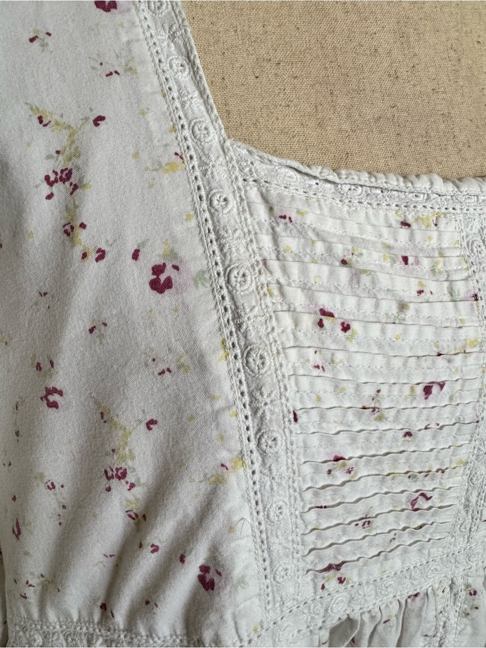 Vintage White Cotton Nightgown with Pink Floral Print - Picture 3 of 4